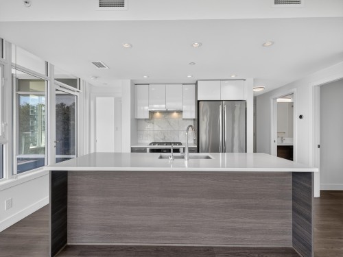 1102-8538 River District Crossing, Vancouver, BC 