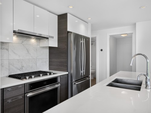 1102-8538 River District Crossing, Vancouver, BC 