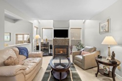 1747 Rufus Drive  North Vancouver, BC V7J 3L8