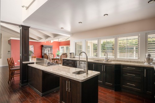 888 Pyrford Road, West Vancouver, BC 