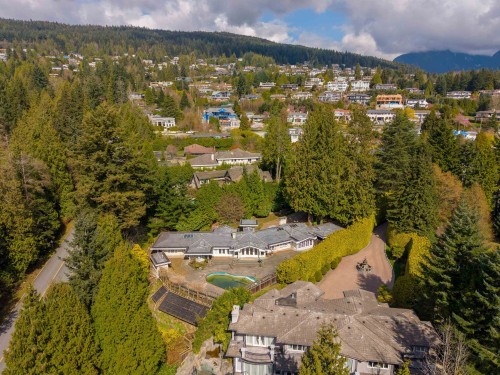 888 Pyrford Road, West Vancouver, BC 