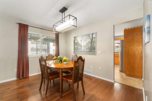 171 Edward Crescent, Port Moody, BC - Indoor Photo Showing Dining Room