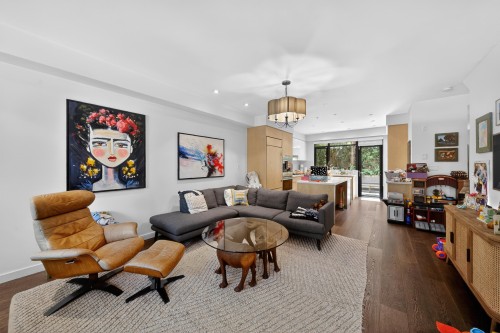 1088 7Th Avenue W, Vancouver, BC 