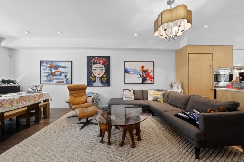 1088 7Th Avenue W, Vancouver, BC 
