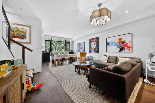 1088 7Th Avenue W, Vancouver, BC 