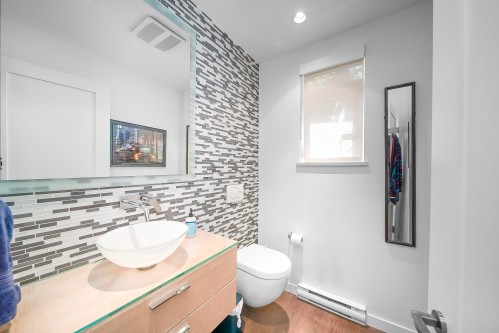 1088 7Th Avenue W, Vancouver, BC 