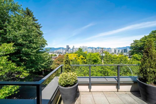 1088 7Th Avenue W, Vancouver, BC 