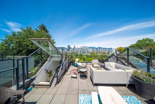 1088 7Th Avenue W, Vancouver, BC 