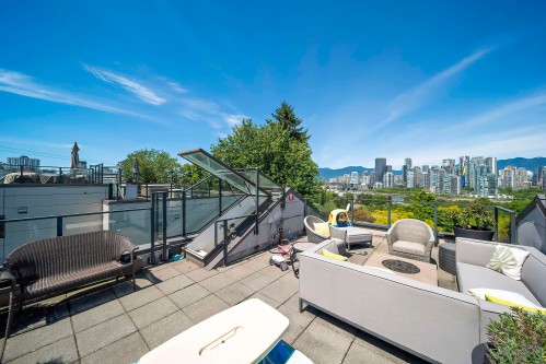 1088 7Th Avenue W, Vancouver, BC 