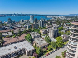 102-123 6th Street E North Vancouver, BC V7L 1N9
