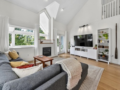 1074 Kilmer Road, North Vancouver, BC 