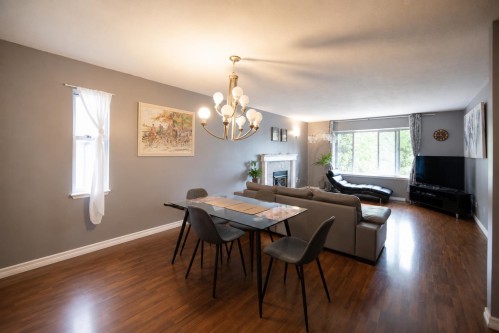 7231 Lucas Road, Richmond, BC - Indoor Photo Showing Dining Room