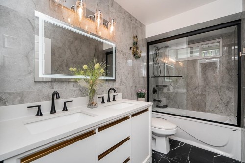 1121 Prairie Avenue, Port Coquitlam, BC 