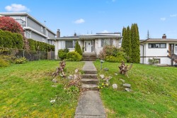 3977 Forest Street Burnaby, BC V5G 1W7