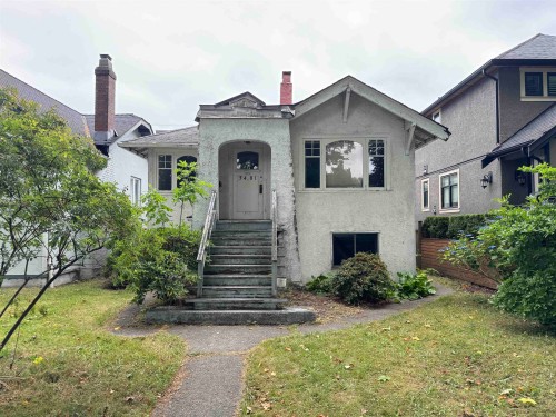 3481 10Th Avenue W, Vancouver, BC 