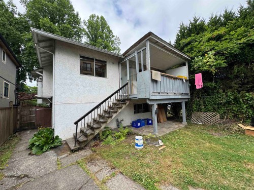 3481 10Th Avenue W, Vancouver, BC 