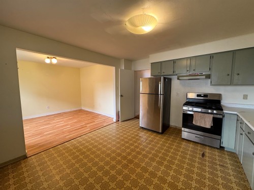 3481 10Th Avenue W, Vancouver, BC 
