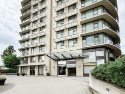 306-683 Victoria W Park North Vancouver, BC V7M 0A2