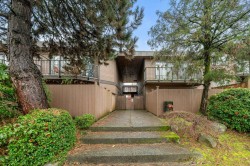 204-3136 Kingsway  Vancouver, BC V5R 5K1