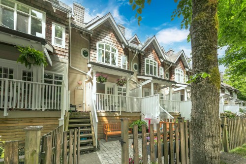8529 Jellicoe Street, Vancouver, BC 