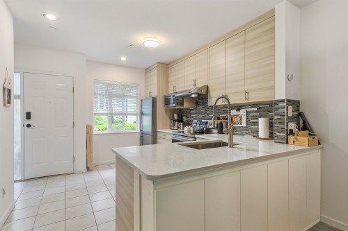 8529 Jellicoe Street, Vancouver, BC 