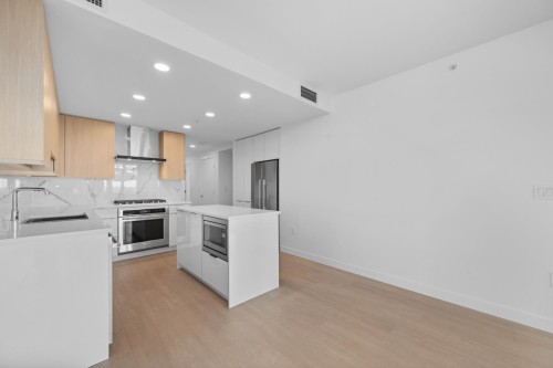 202-7769 Park Crescent, Burnaby, BC 