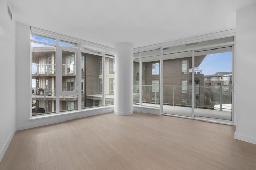 202-7769 Park Crescent, Burnaby, BC 