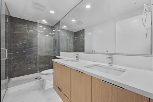 202-7769 Park Crescent, Burnaby, BC 