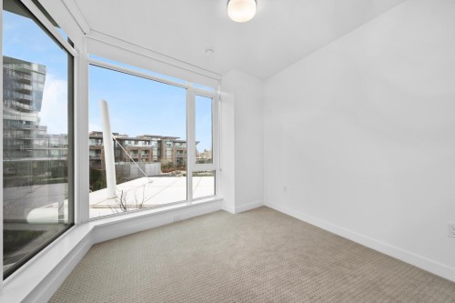 202-7769 Park Crescent, Burnaby, BC 