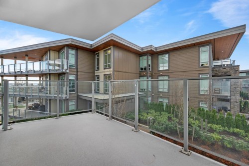 202-7769 Park Crescent, Burnaby, BC 