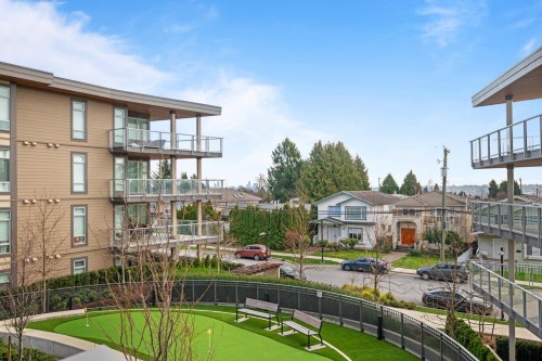 202-7769 Park Crescent, Burnaby, BC 