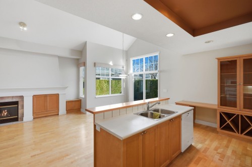 2-5900 Ferry Road, Delta, BC 