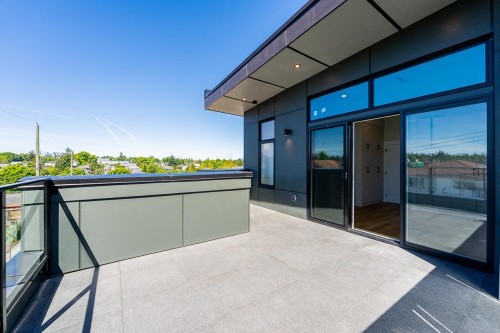 2-678 22Nd Avenue E, Vancouver, BC 