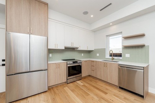 2-678 22Nd Avenue E, Vancouver, BC 