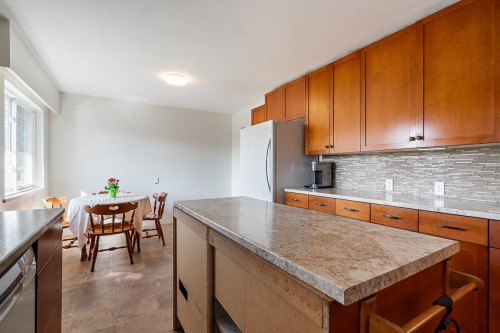 50 10Th Avenue E, New Westminster, BC 