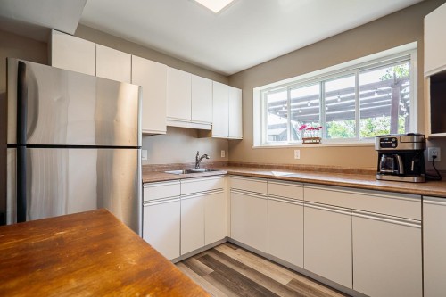 50 10Th Avenue E, New Westminster, BC 