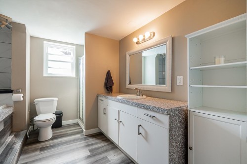 50 10Th Avenue E, New Westminster, BC 