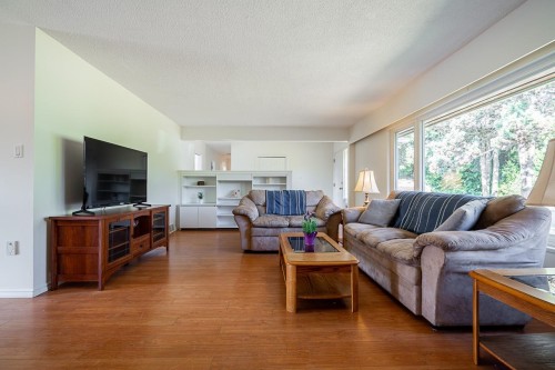 50 10Th Avenue E, New Westminster, BC 