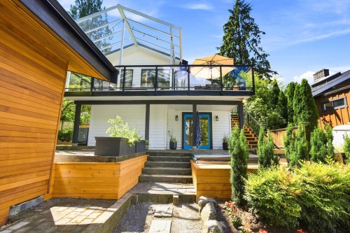 1942 Banbury Road, North Vancouver, BC 