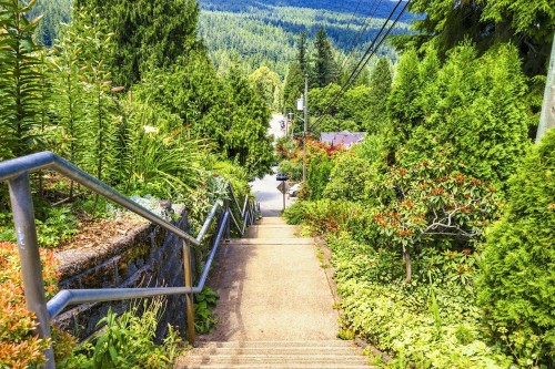 1942 Banbury Road, North Vancouver, BC 