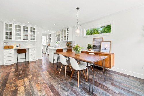 1942 Banbury Road, North Vancouver, BC 