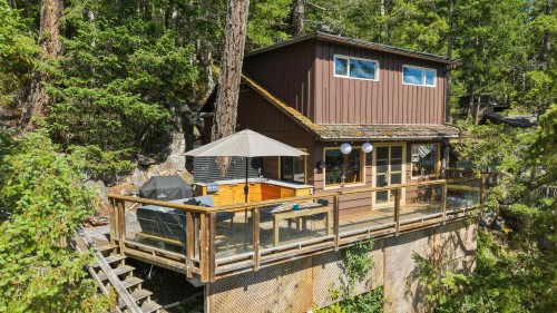 6075 Coracle Drive, Sechelt, BC 