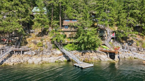 6075 Coracle Drive, Sechelt, BC 