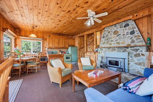 6075 Coracle Drive, Sechelt, BC 