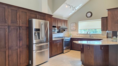 2220 Paulus Crescent, Burnaby, BC 