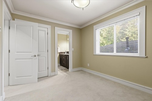 1017 Canyon Boulevard, North Vancouver, BC 