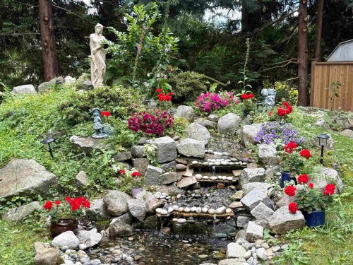 1017 Canyon Boulevard, North Vancouver, BC 