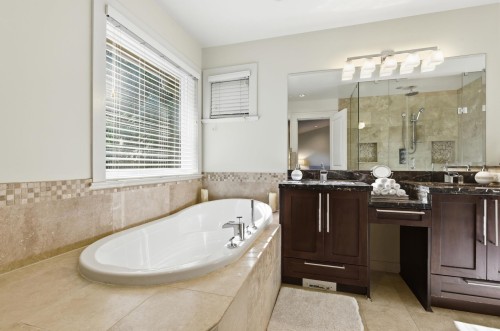 1017 Canyon Boulevard, North Vancouver, BC 
