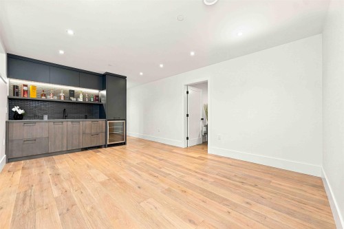 264 17Th Avenue E, Vancouver, BC 