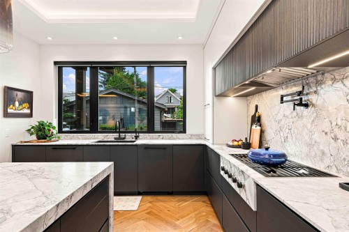 264 17Th Avenue E, Vancouver, BC 